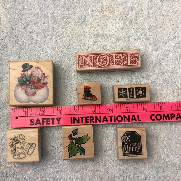 Seven Assorted Winter/Christmas Rubber Stamps - Picture 4 of 4